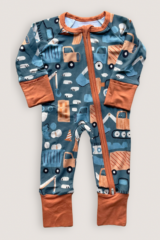 Convertible Two-Way Ruffled Zipper One Piece | Construction